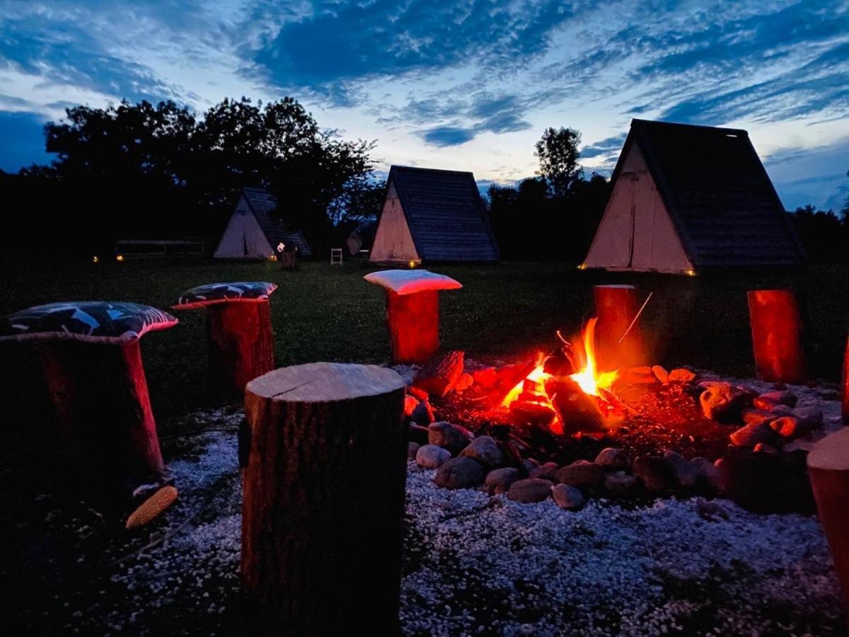 Greenvalleyglamping Sesce Pri Preboldu Exterior photo